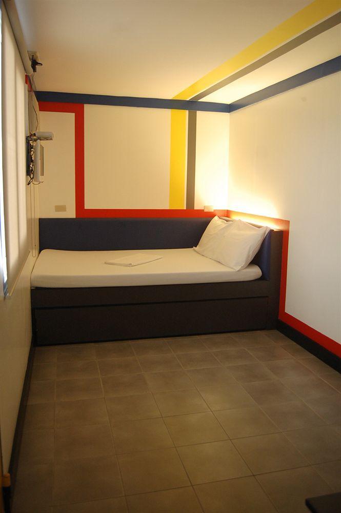 Hotel V Angeles Buitenkant foto